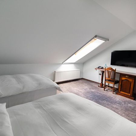 Pensiunea Casa Vera Târgu Jiu Buitenkant foto
